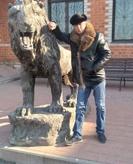 Роман Глухов